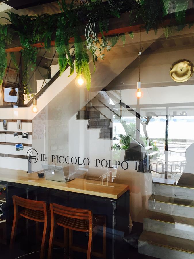 Il Piccolo Polpo Hotel Нануан Екстериор снимка
